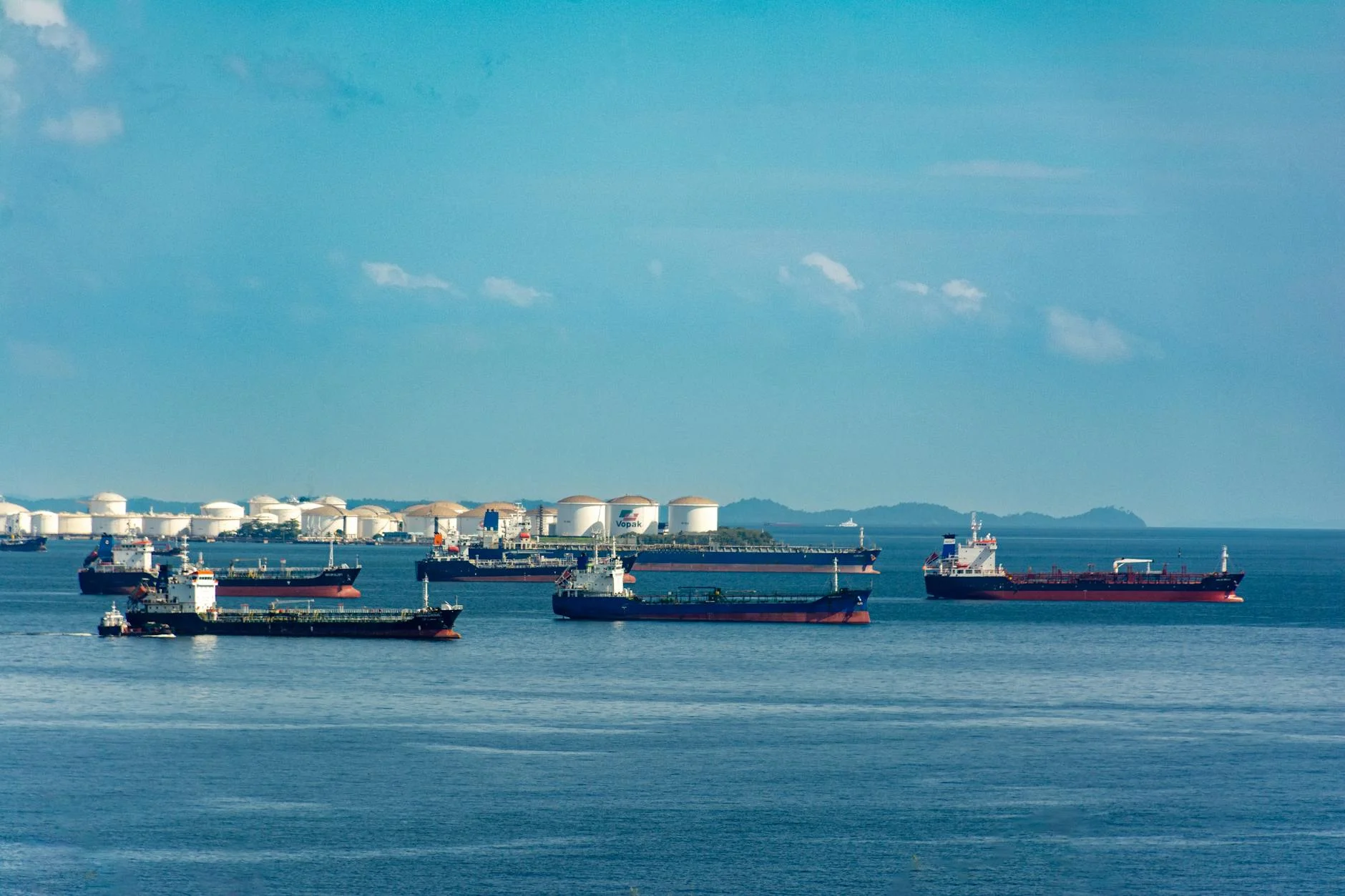 Oil Markets Reject Iran's Hormuz Proposal as Tactical Theater
